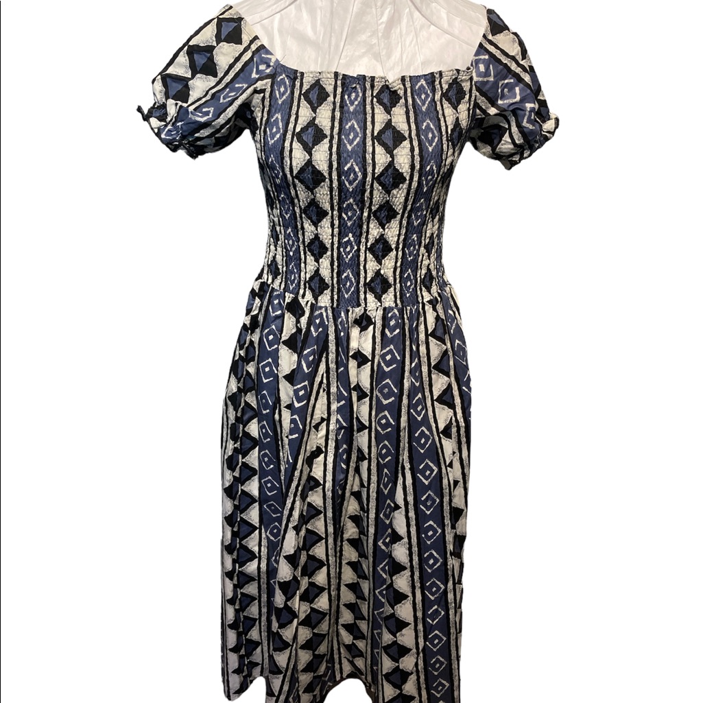 - - - - Batik Demoodi Midi Dress Blue & White Diamond Print Fit And Flar